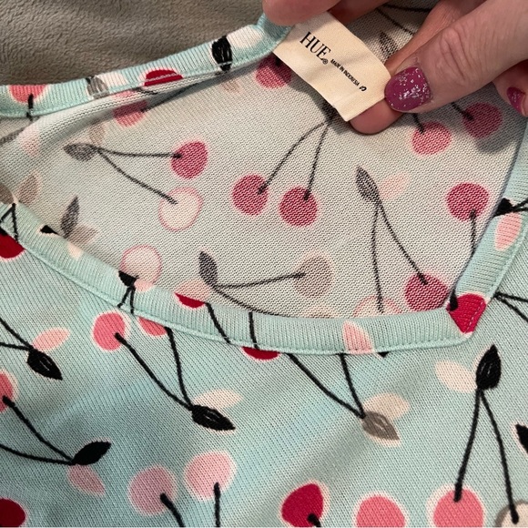 🍒 HUE Brushed Loose Pajama Set - Picture 6 of 8